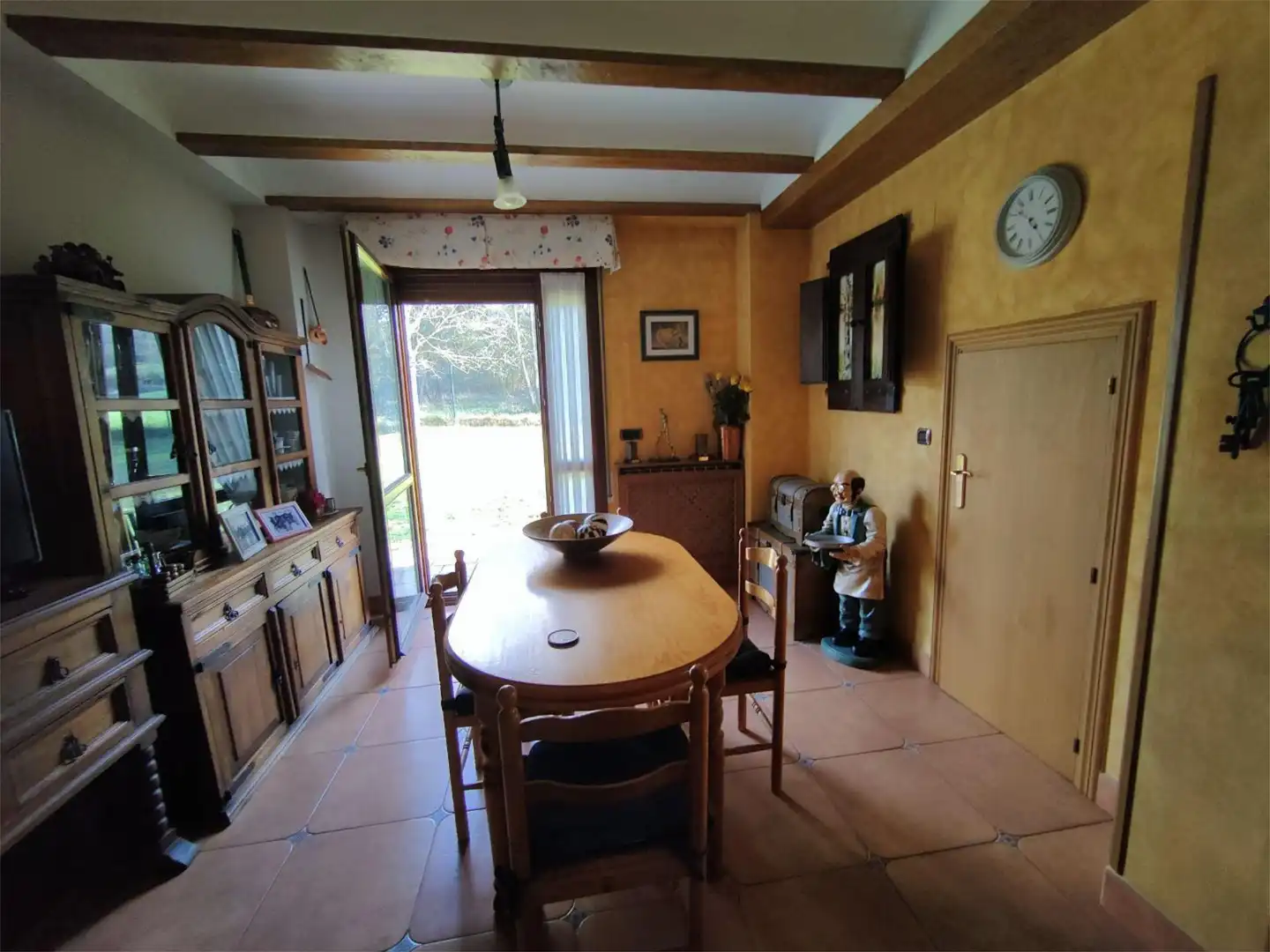 Dining room of Houses for sale in Condado de Treviño