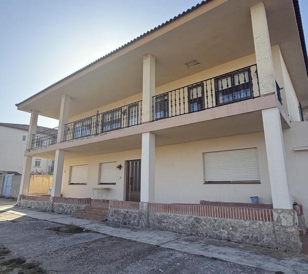 Pis en venda a Avenida Santiago Hidalgo, 42, Valoria la Buena, Valladolid - imatge 1 Foto 1 de Pis en venda a Avenida Santiago Hidalgo, 42, Valoria la Buena, Valladolid