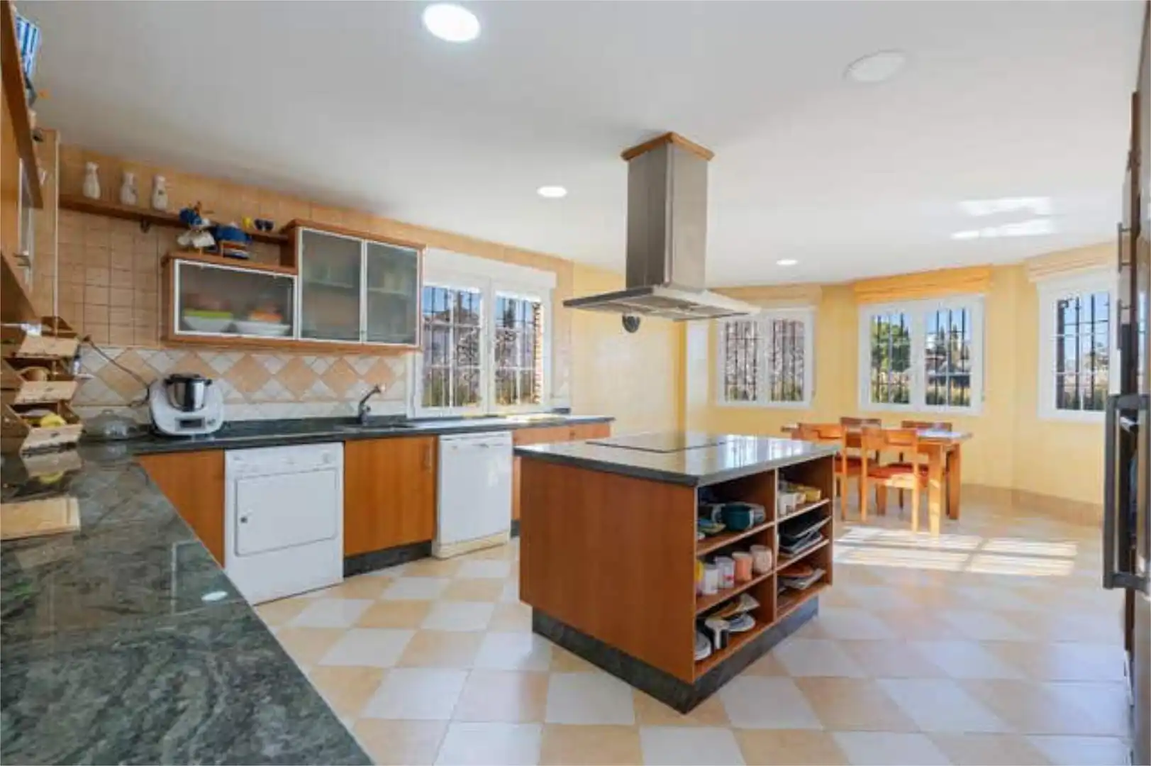 Cocina de Casa adosada en venta en Villa de Otura con Terraza y Piscina