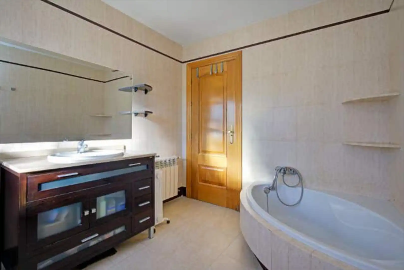 Baño de Casa adosada en venta en Villa de Otura con Terraza y Piscina