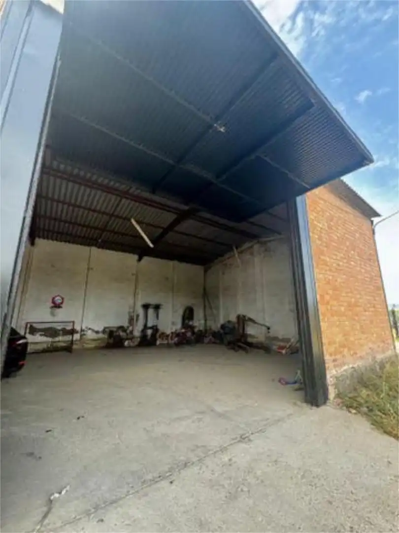 Fabrikhallen zur Miete in Encinarejo de Córdoba Fabrikhallen zur Miete in Córdoba