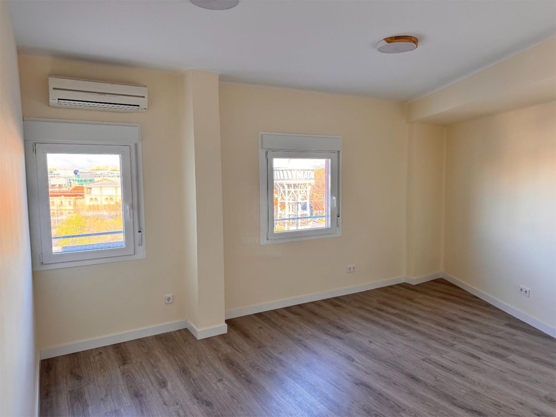 Pis en venda a Calle del Maestro Arbós, 35, Legazpi Dormitori de Pis en venda en Madrid Capital amb Aire condicionat