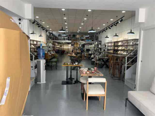 Nave industrial en Alquiler en Los Jardines de Marbella - La Ermita