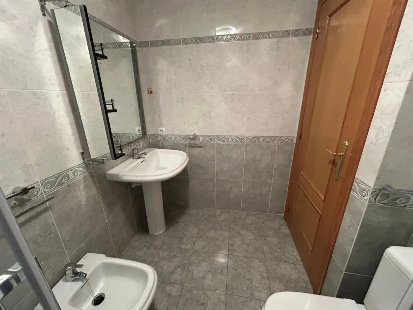Maisonette zum Verkauf in Avinguda de València, 24, Playa Morro de Gos Badezimmer von Maisonette zum Verkauf in Oropesa del Mar / Orpesa mit Klimaanlage, Privatgarten und Terrasse