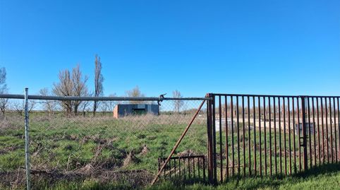 Foto 4 de Terreno en venta en Calle Correo, 27, Rasueros, Ávila