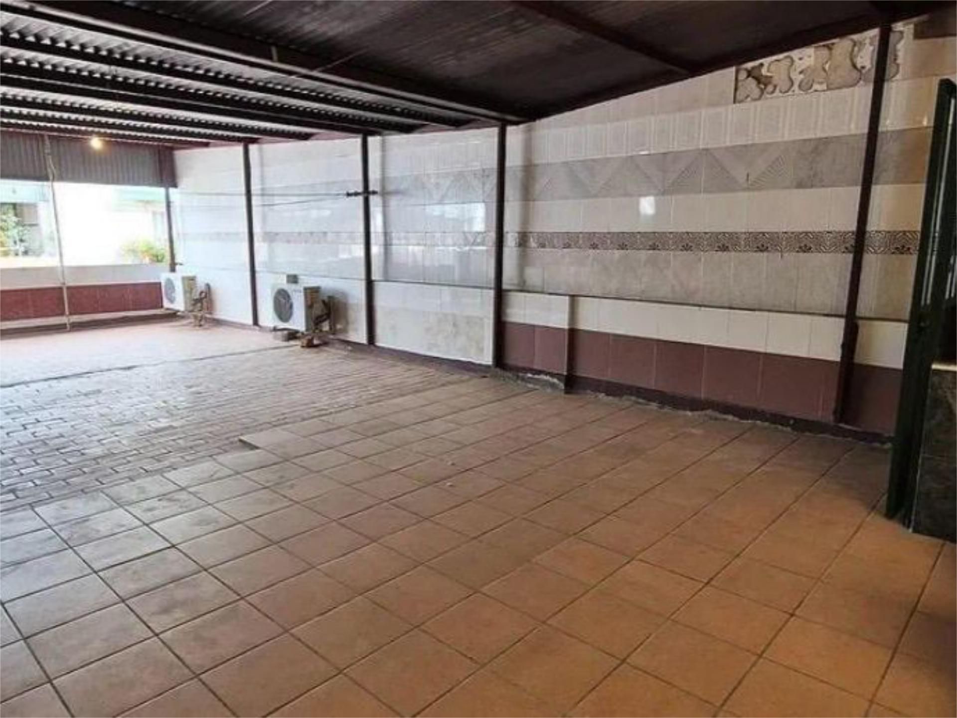 Wohnung zum Verkauf in Badajoz Capital mit Heizung, Terrasse und Möbliert