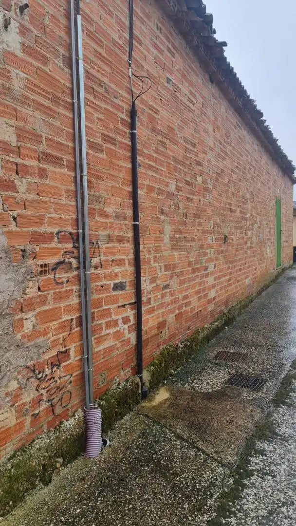 Exterior view of Garage for sale in Torresandino