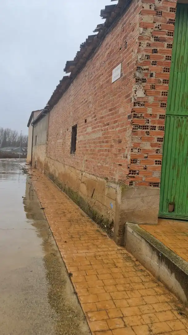 Exterior view of Garage for sale in Torresandino