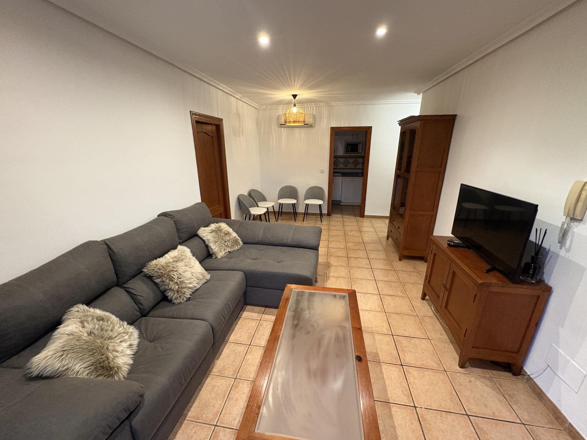 Wohnzimmer von Wohnung zum Verkauf in Vera mit Klimaanlage, Heizung und Privatgarten