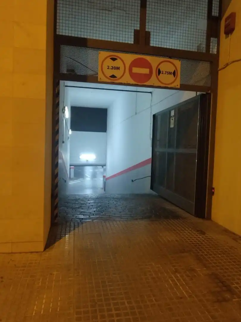 Garatge de lloguer a Avenida de las Naciones, 4, Camino Viejo de Málaga