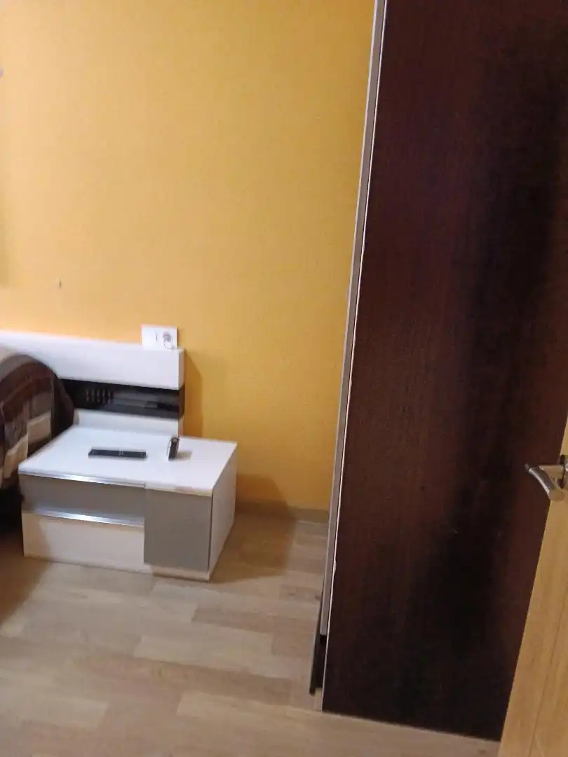 Pis en venda a Calle Zaragoza, 26, Flores de Sil - La Placa Pis en venda en Ponferrada amb Aire condicionat, Calefacció i Parquet