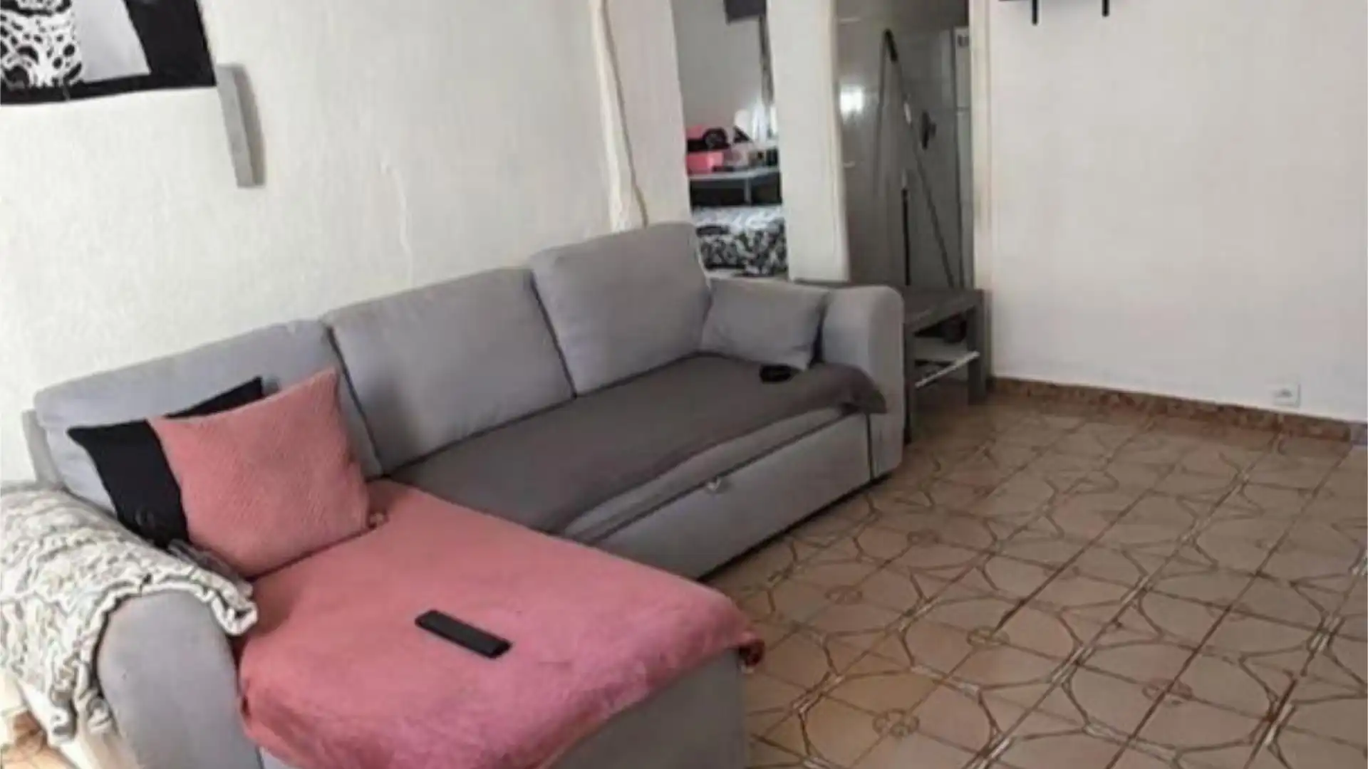 Living room of Flat for sale in  Sevilla Capital