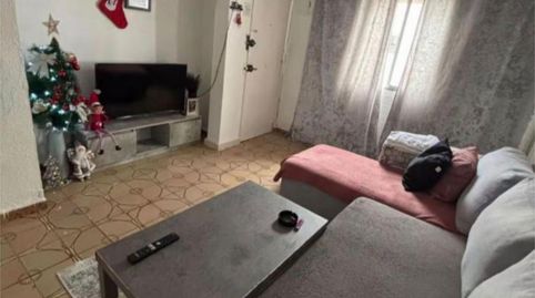 Photo 2 of Flat for sale in Glorieta Primero de Mayo, 7, Sta. Aurelia - Cantábrico - Atlàntico - La Romería, Sevilla Capital