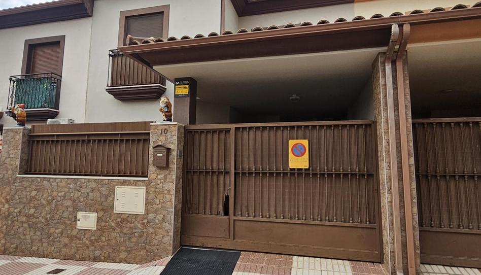 Casa adosada en venda a Calle Victoria Kemp, 10, La Victoria, Córdoba - imatge 1 Foto 1 de Casa adosada en venda a Calle Victoria Kemp, 10, La Victoria, Córdoba