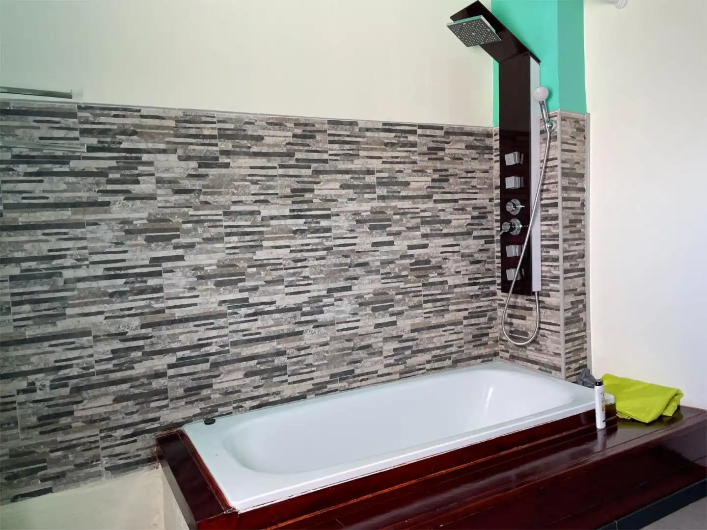 Baño de Piso para compartir en Zaragoza con Aire acondicionado, Calefacción y Parquet