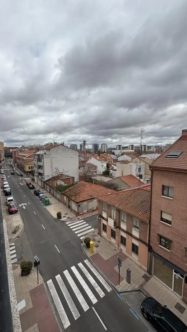 Pis en venda a Camino de la Esperanza, 34, La Farola Vista exterior de Pis en venda en Valladolid Capital amb Balcó