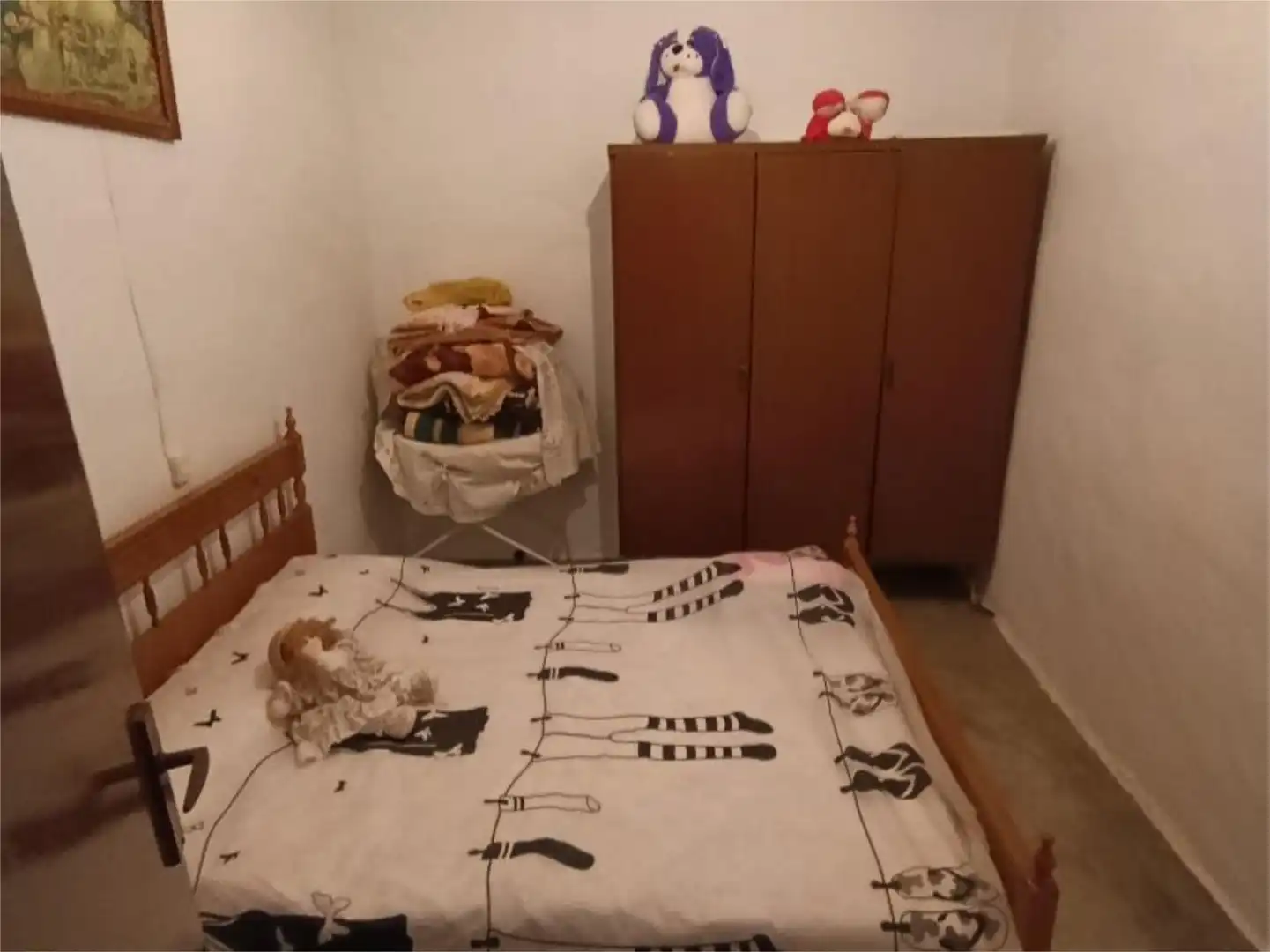 Casa adosada en venda a Calle Estación, 3, Pórtugos Dormitori de Casa adosada en venda en Pórtugos amb Terrassa, Traster i Moblat