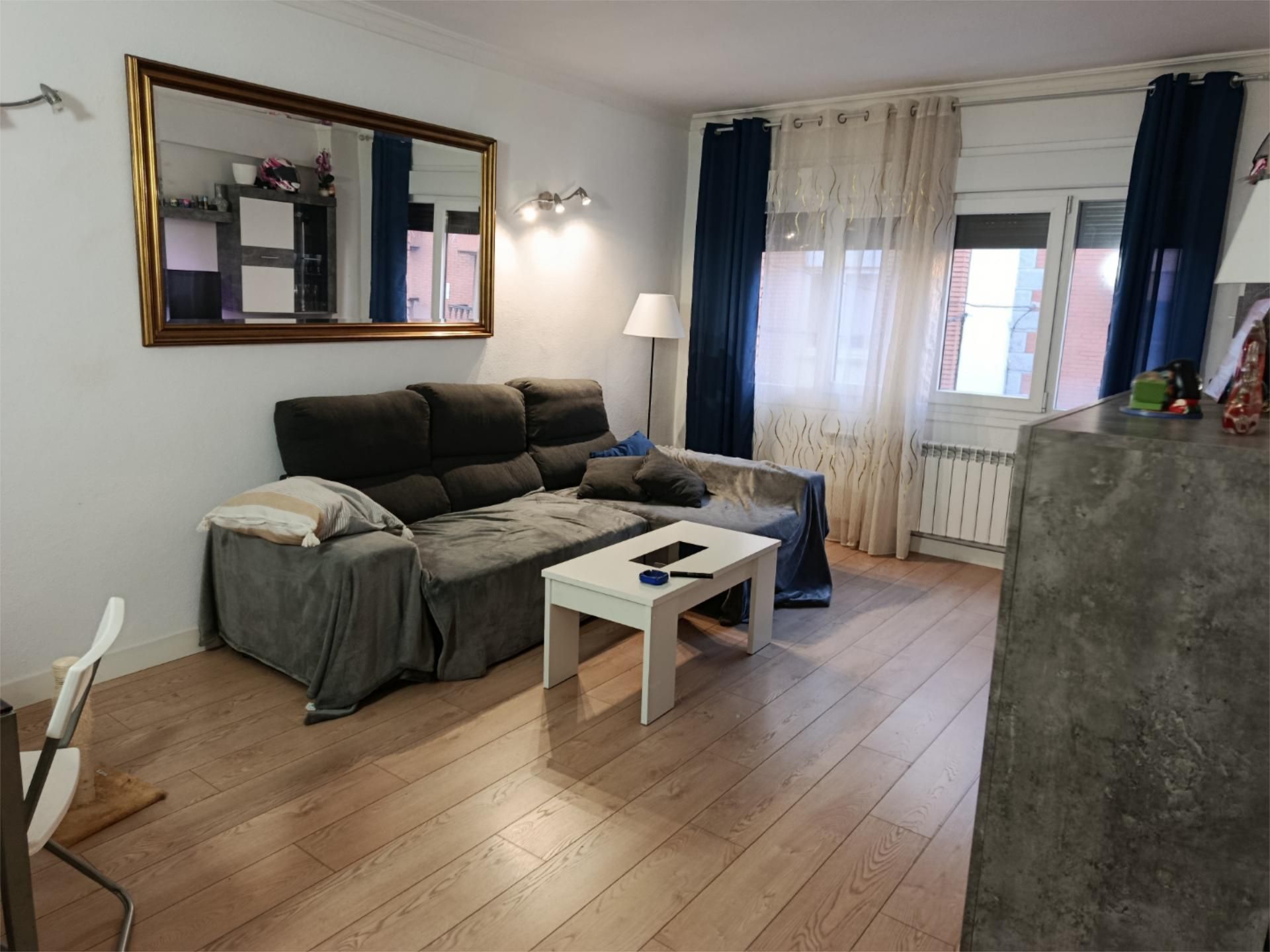 Habitación en Calle del Trueno, 1, Centro Sala de estar de Piso para compartir en Colmenar Viejo con Calefacción y Terraza
