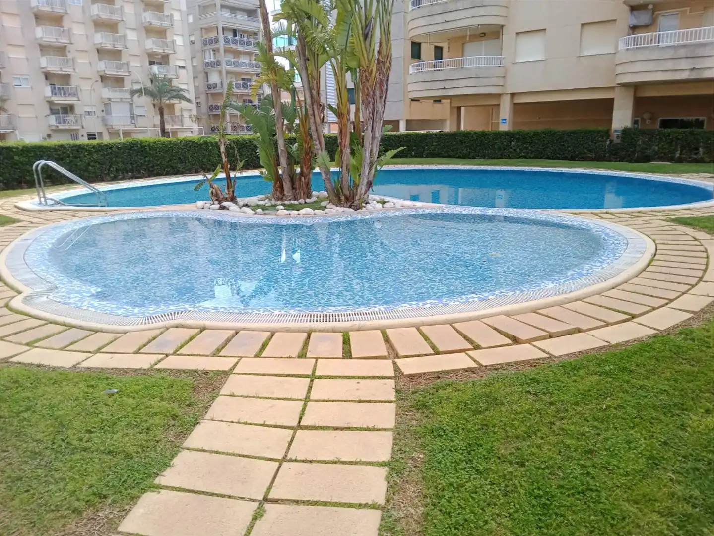 Wohnung zur Miete in Avinguda Neptú, 43, Daimús Schwimmbecken von Wohnung zur Miete in Daimús mit Klimaanlage, Terrasse und Schwimmbad