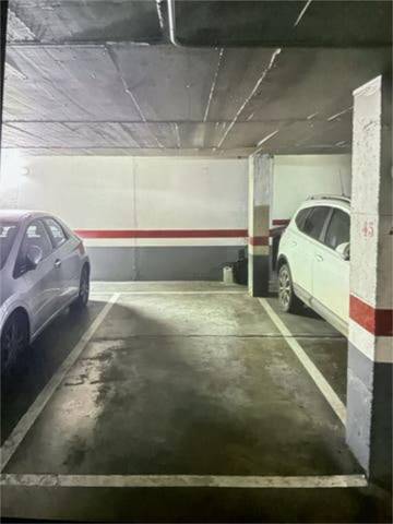 Garaje en Alquiler en Triana Oeste