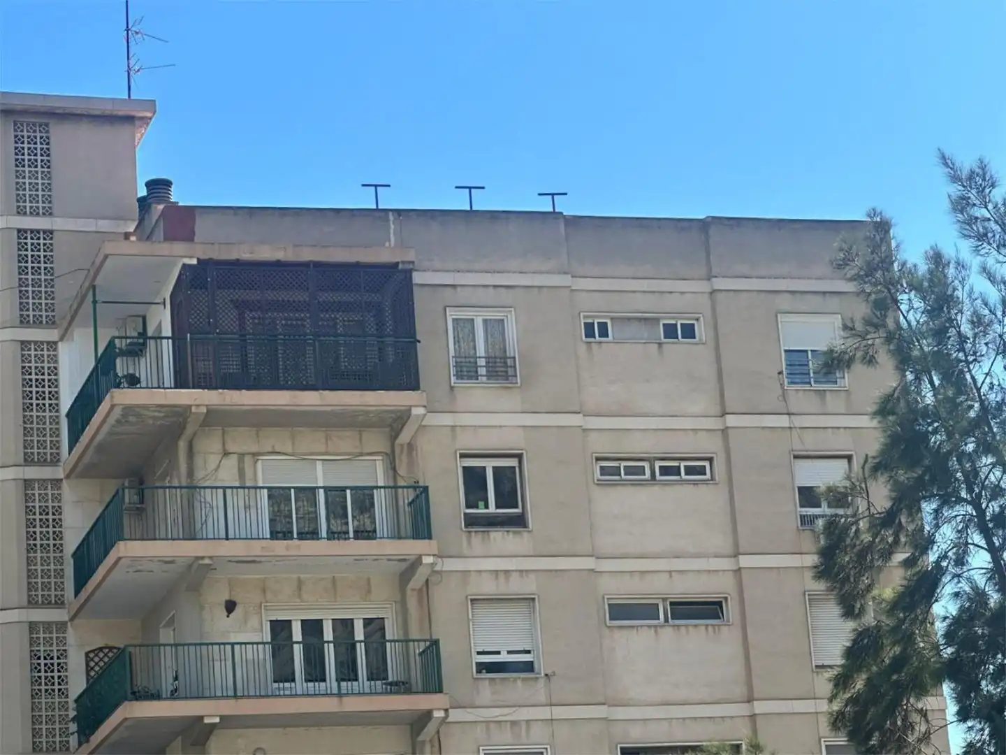 Vista exterior de Pis en venda en Orihuela amb Balcó
