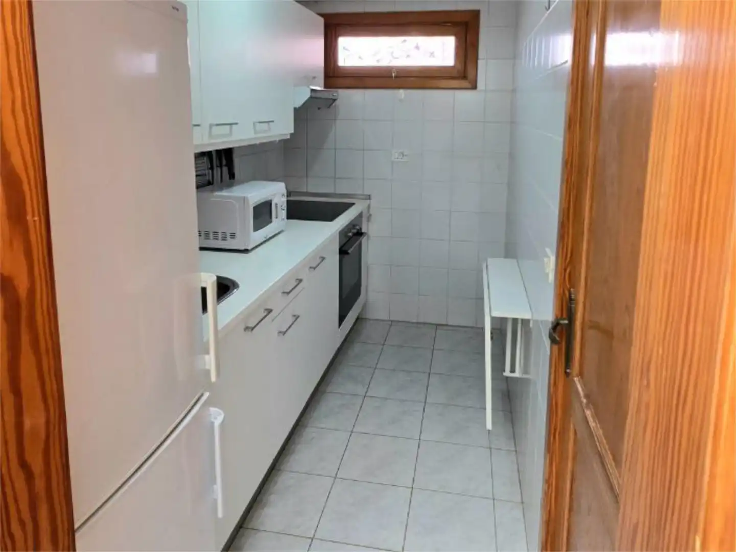 Piso en venta en Avenida de Galdar, 4, San Fernando Cocina de Piso en venta en San Bartolomé de Tirajana con Terraza, Amueblado y Balcón