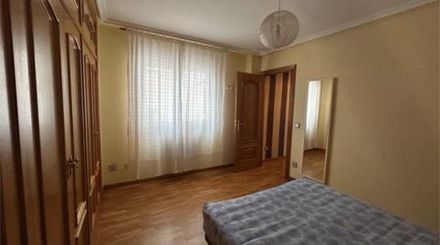 Foto 2 de Piso de alquiler en Llano, Gijón
