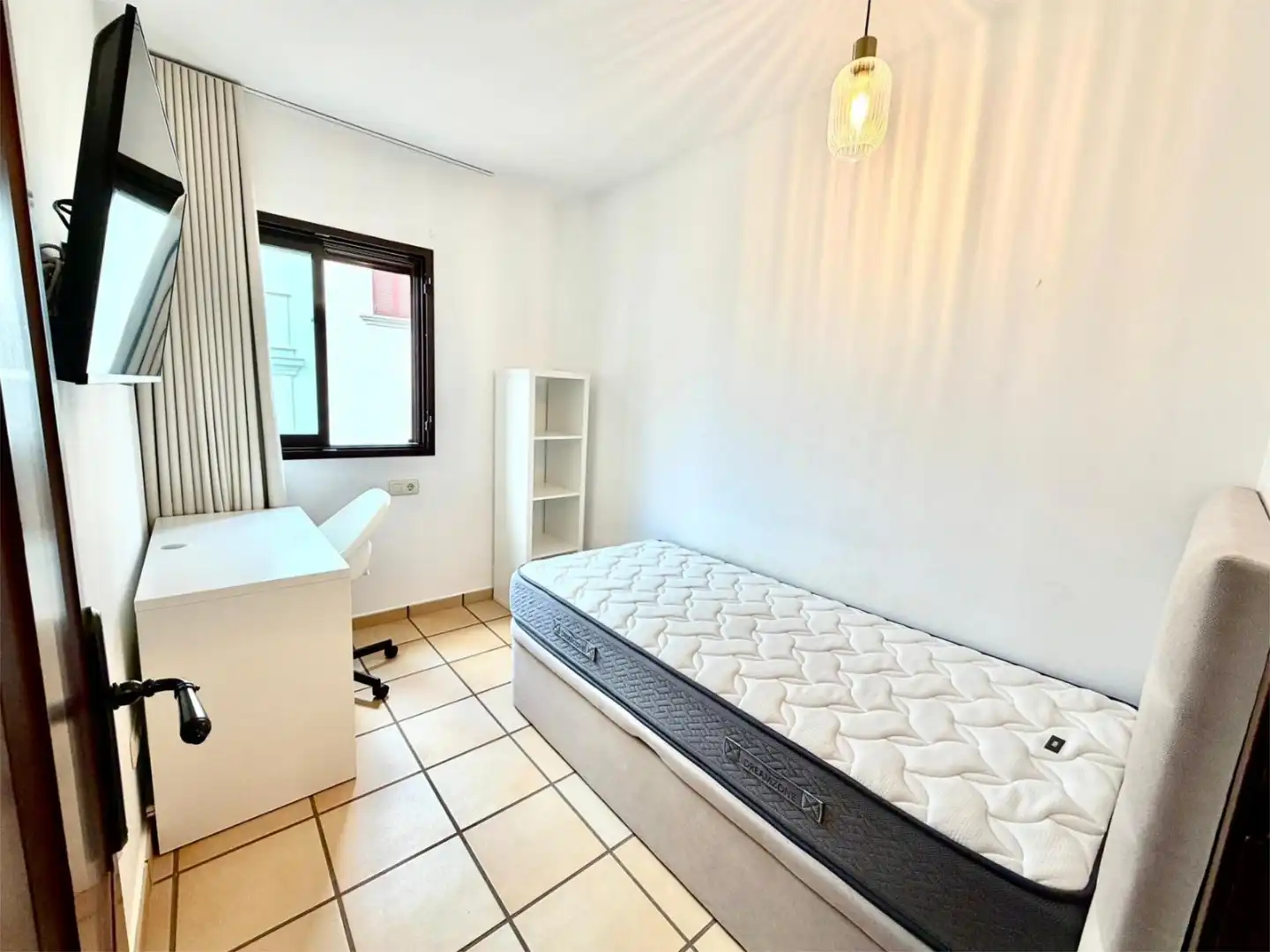 Casa adosada en venda a Calle B2a, 68, Hacienda del Álamo Golf Dormitori de Casa adosada en venda en Fuente Álamo de Murcia amb Aire condicionat, Terrassa i Piscina