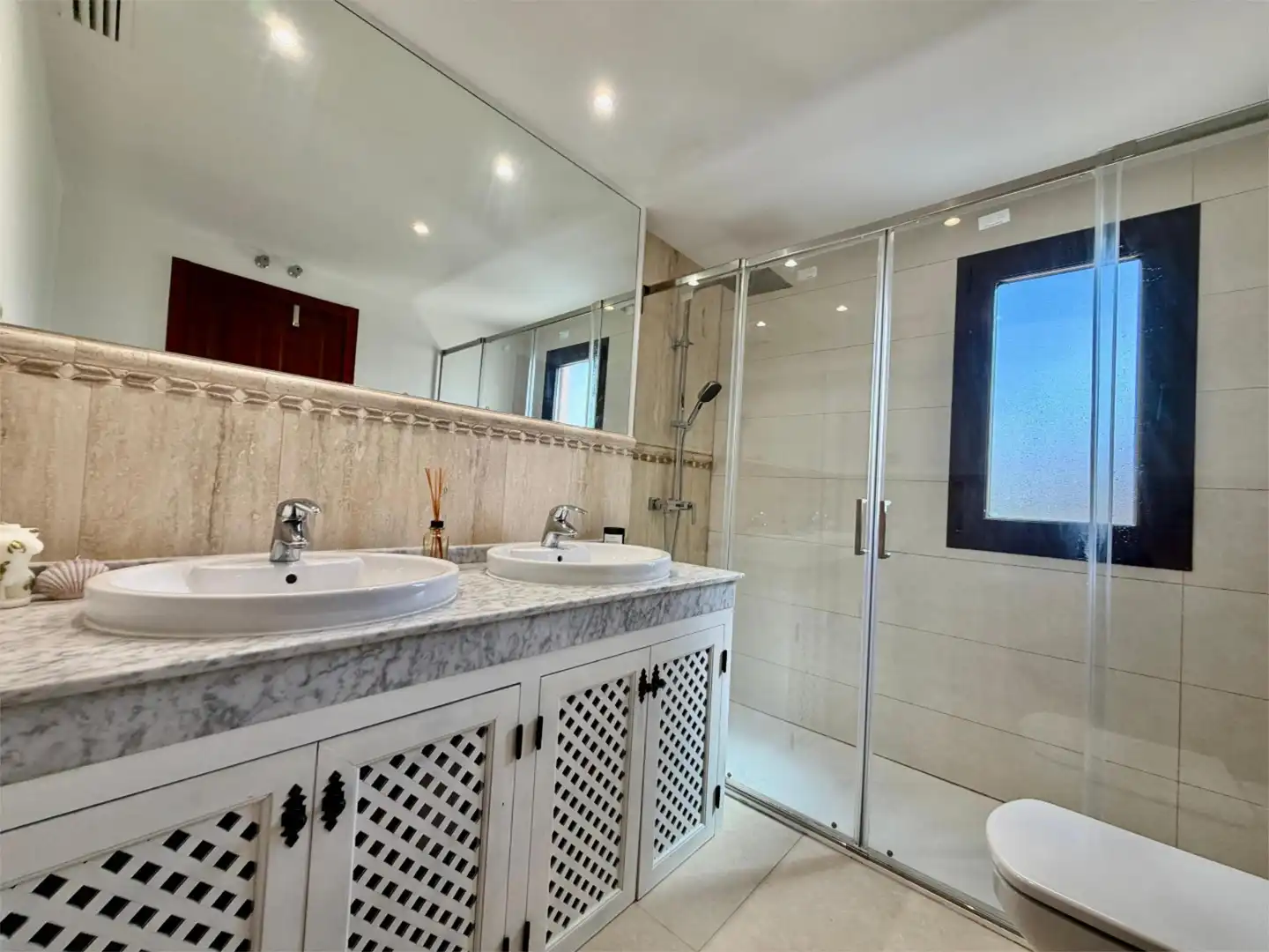 Casa adosada en venda a Calle B2a, 68, Hacienda del Álamo Golf Bany de Casa adosada en venda en Fuente Álamo de Murcia amb Aire condicionat, Terrassa i Piscina