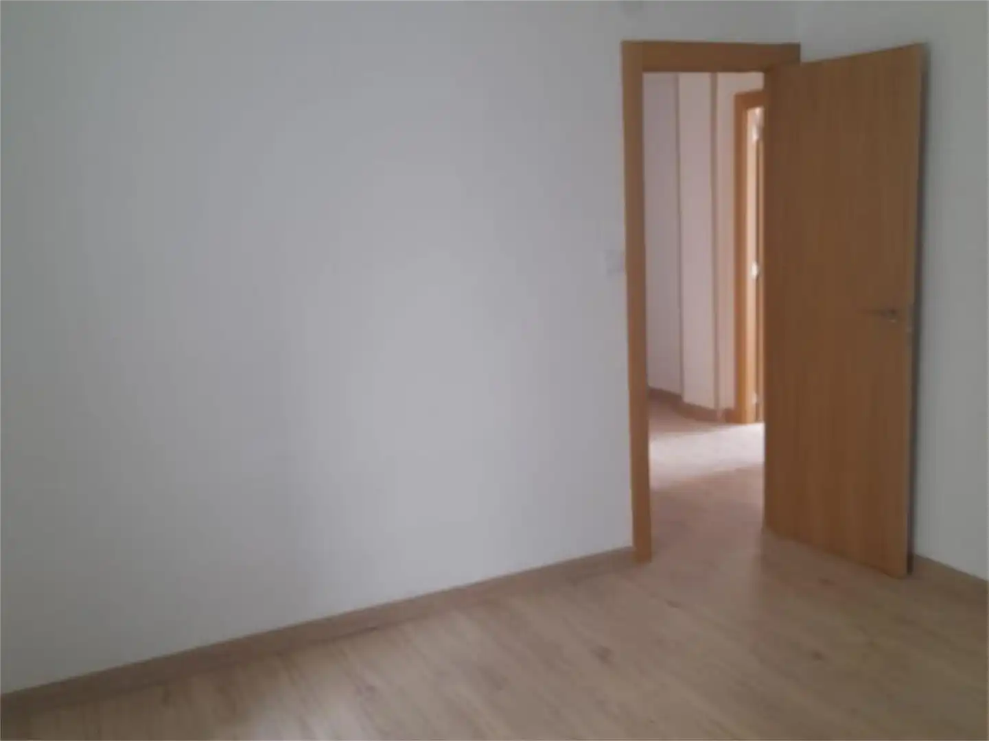 Piso en venta en Avenida de la Constitución Española, 3, Gamonal - San Bruno - G9 Piso en venta en Burgos Capital con Terraza