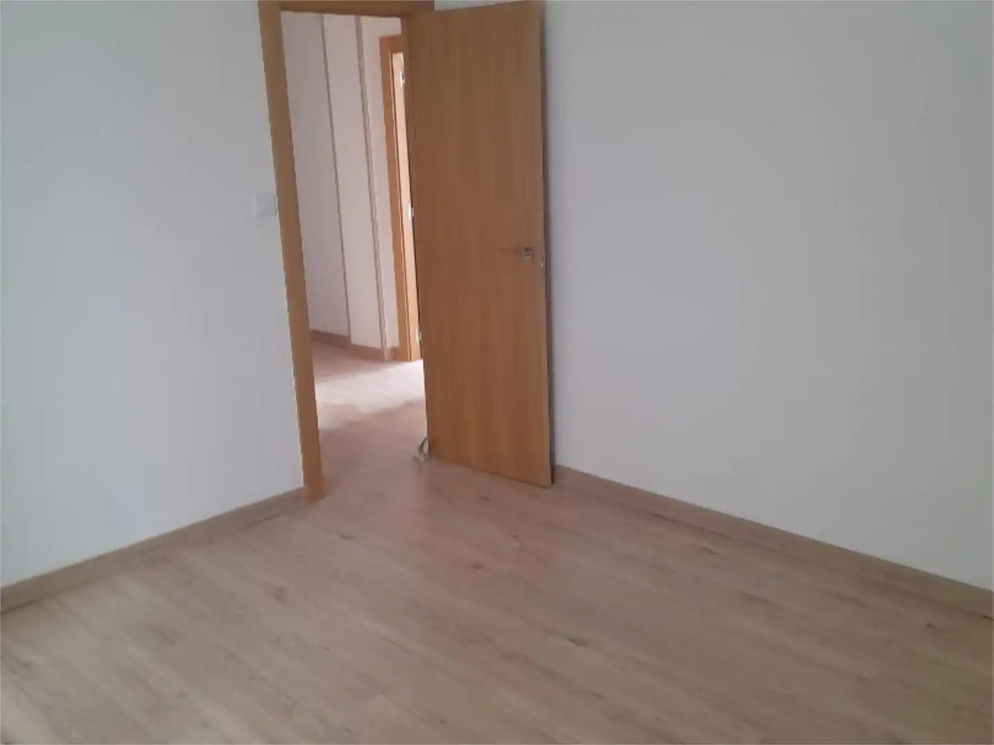 Piso en venta en Avenida de la Constitución Española, 3, Gamonal - San Bruno - G9 Piso en venta en Burgos Capital con Terraza