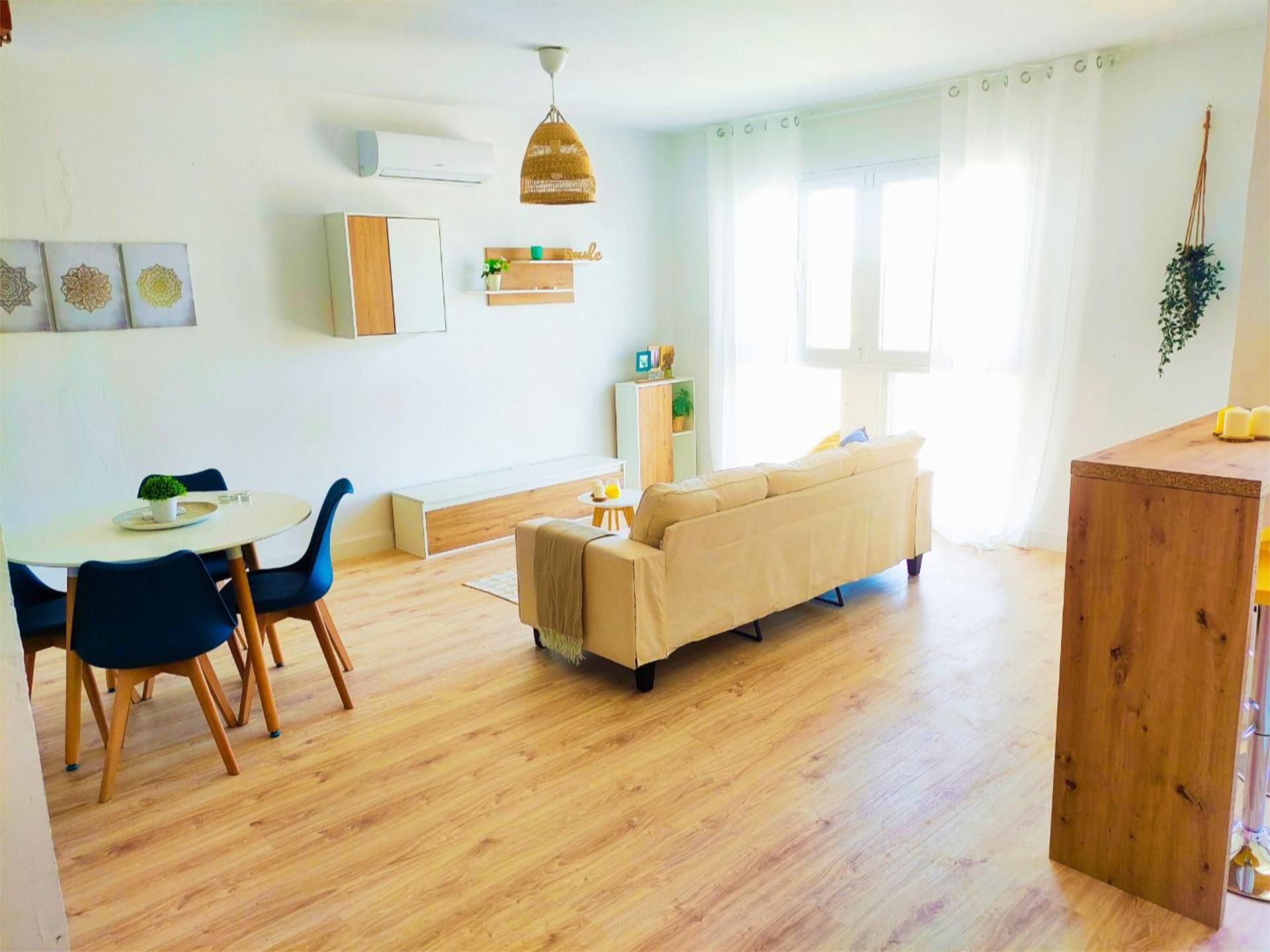 Living room of Flat for rent in Almazán  with Air Conditioner