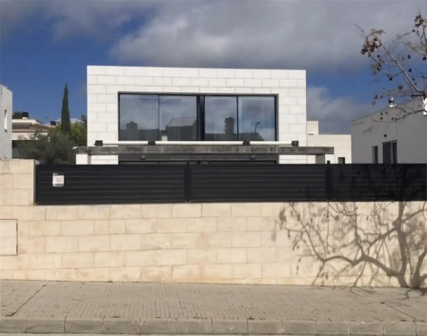 Vista exterior de Casa o xalet en venda en  Palma de Mallorca amb Aire condicionat, Calefacció i Jardí privat