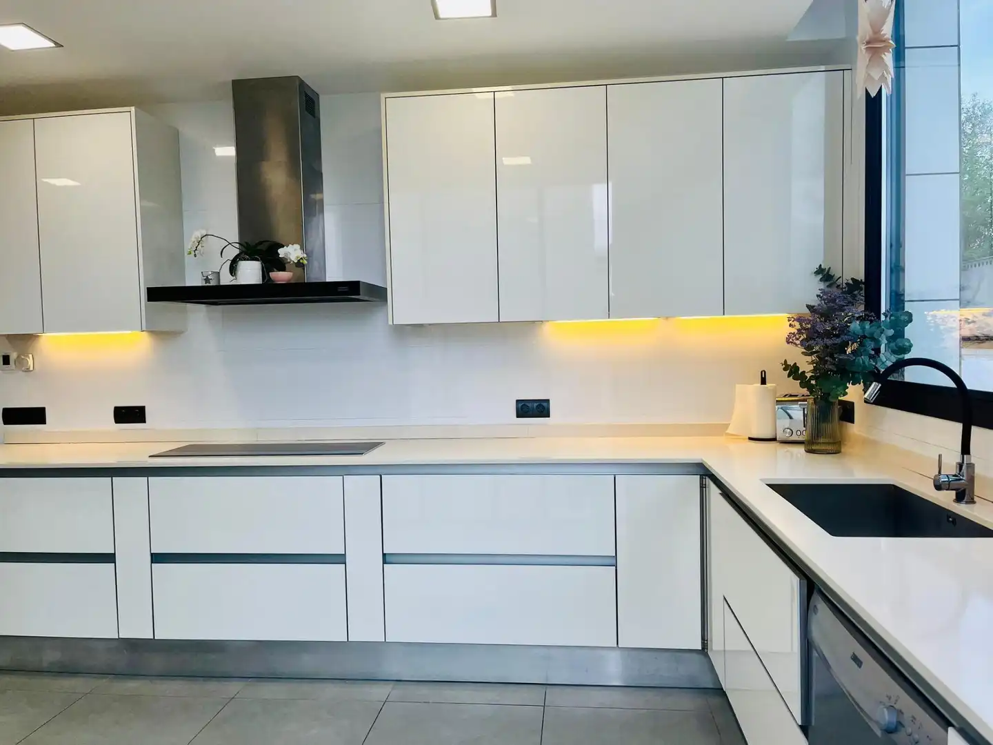 Cuina de Casa o xalet en venda en  Palma de Mallorca amb Aire condicionat, Calefacció i Jardí privat