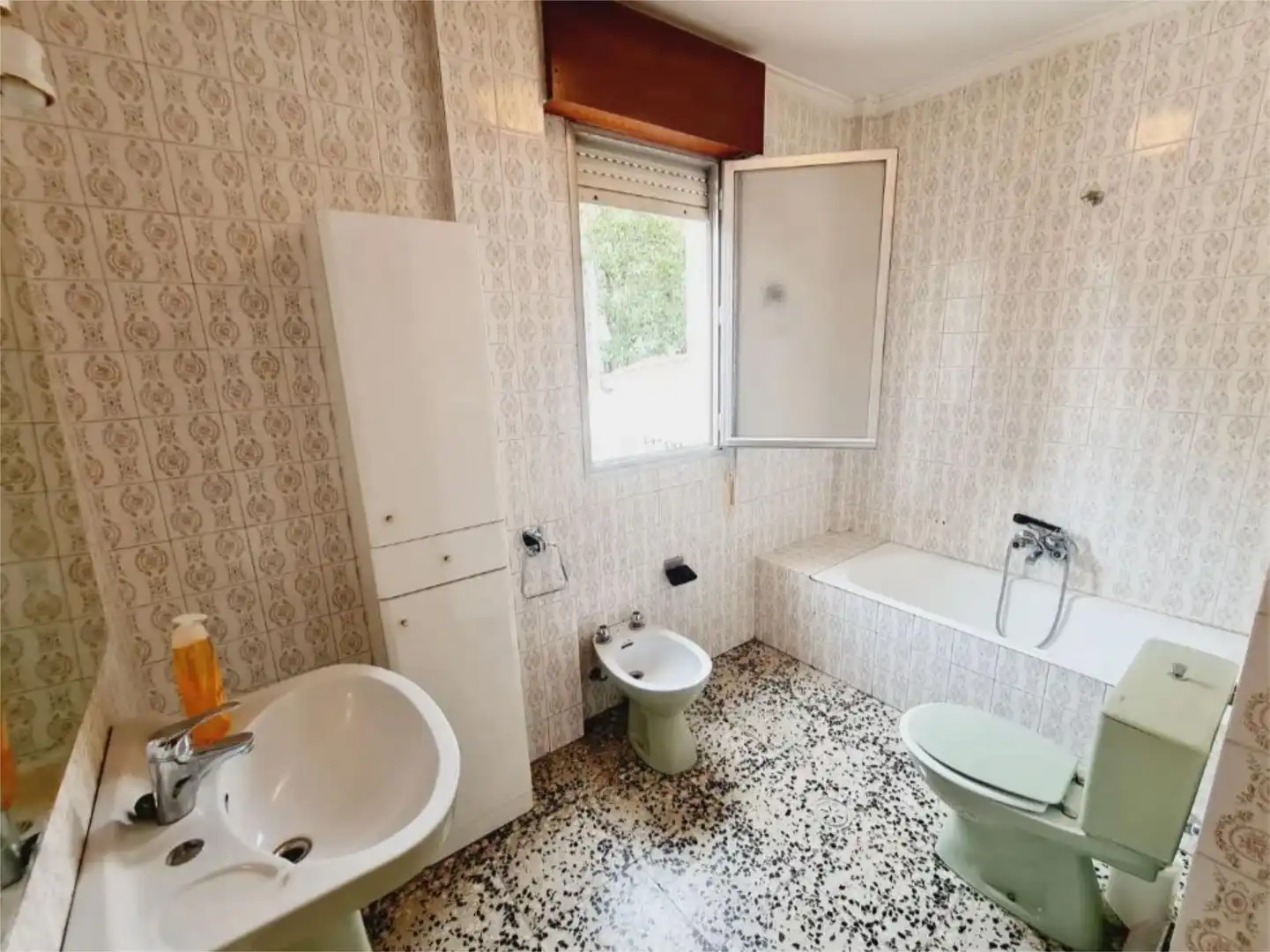 Casa adosada en venta en San Francisco Baño de Casa adosada en venta en Ourense Capital con Balcón