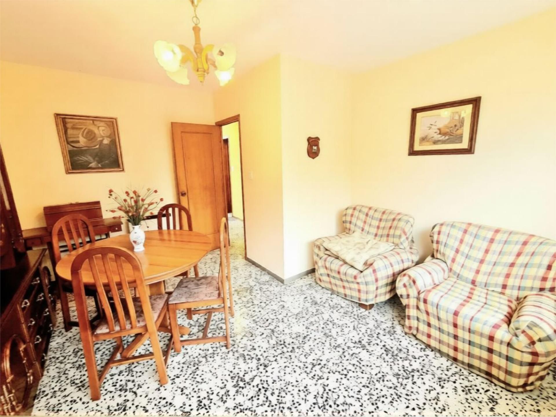 Menjador de Casa adosada en venda en Ourense Capital  amb Balcó