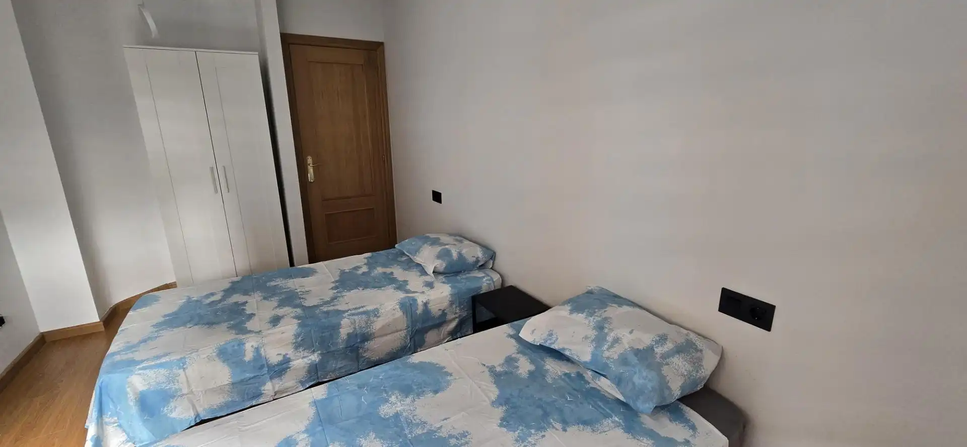 Bedroom of Flat for sale in Langreo  with Heating, Parquet flooring and Furnished