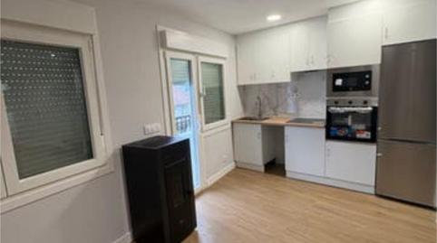 Foto 5 de Apartamento de alquiler en San Xoán de Poio, Poio