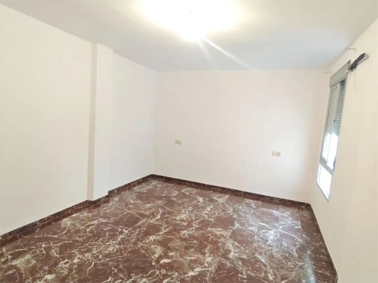 Piso en venta en Calle Federica Montseny, 3, Villa del Río Piso en venta en Villa del Río con Terraza y Balcón