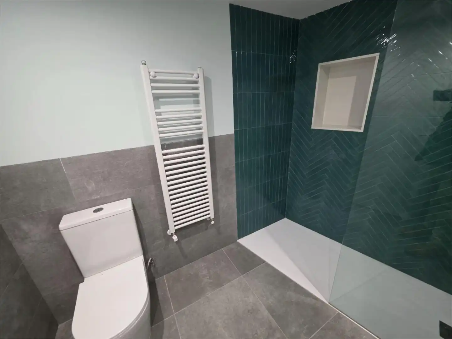 Zimmer in Calle Bientocadas, 9, Sancti Spiritus - San Juan Badezimmer von Wohnung zur untervermieten in Salamanca mit Klimaanlage, Heizung und Terrasse