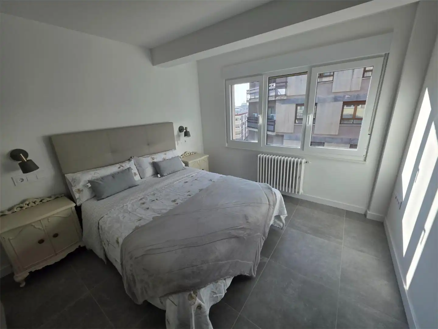 Zimmer in Calle Bientocadas, 9, Sancti Spiritus - San Juan Schlafzimmer von Wohnung zur untervermieten in Salamanca mit Klimaanlage, Heizung und Terrasse