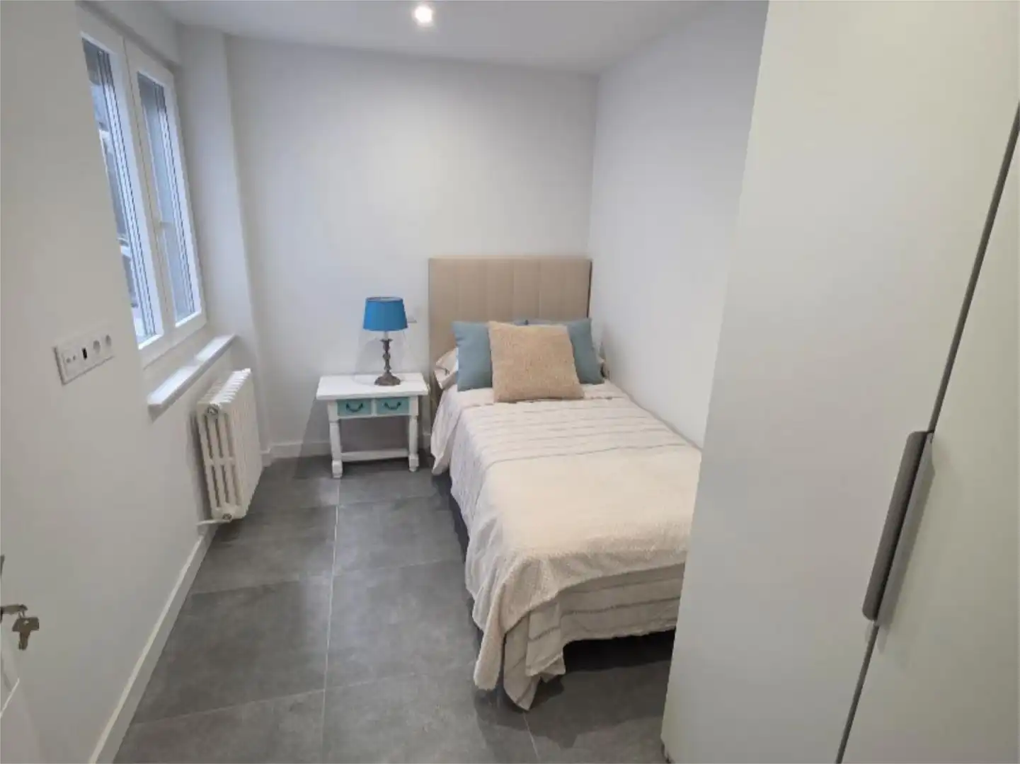 Zimmer in Calle Bientocadas, 9, Sancti Spiritus - San Juan Schlafzimmer von Wohnung zur untervermieten in Salamanca mit Klimaanlage, Heizung und Terrasse