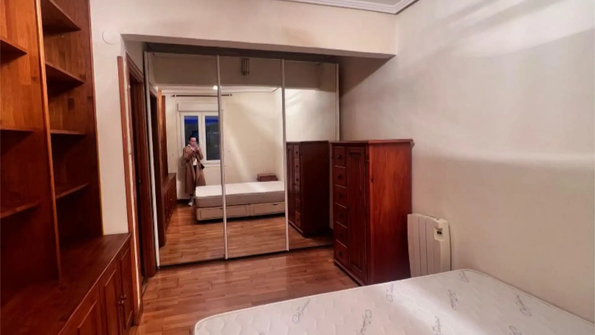 Habitación de Piso de alquiler en Zamudio con Parquet, Amueblado y Parking comunitario