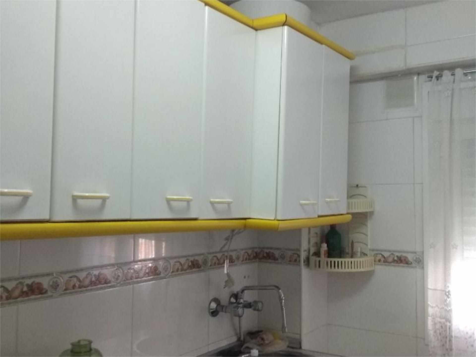Cocina de Piso en venta en  Madrid Capital con Aire acondicionado, Trastero y Amueblado
