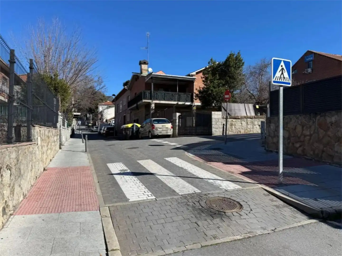 Flat for sale in Calle Segovia, 1, Villalba Estación Exterior view of Flat for sale in Collado Villalba with Air Conditioner, Heating and Private garden