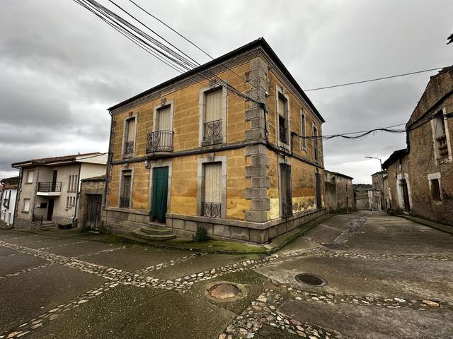 Casa-chalet en Venta en Calle Higuera, 13 en Hinojosa de Duero