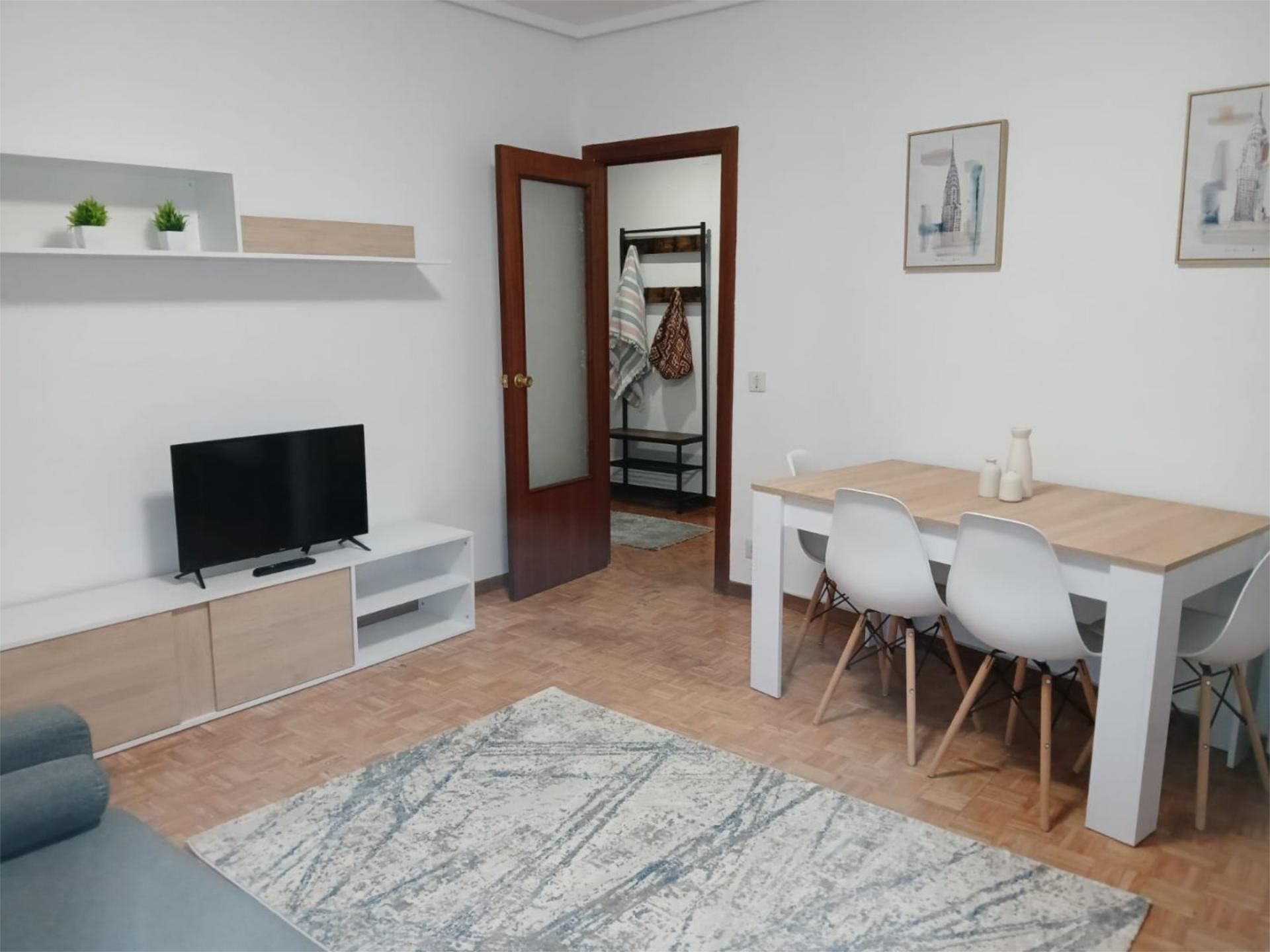 Sala d'estar de Pis en venda en Nájera amb Balcó