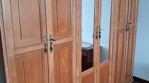 Foto 2 de Habitació a Praza Do Campo Feira, 17, Ordes, A Coruña