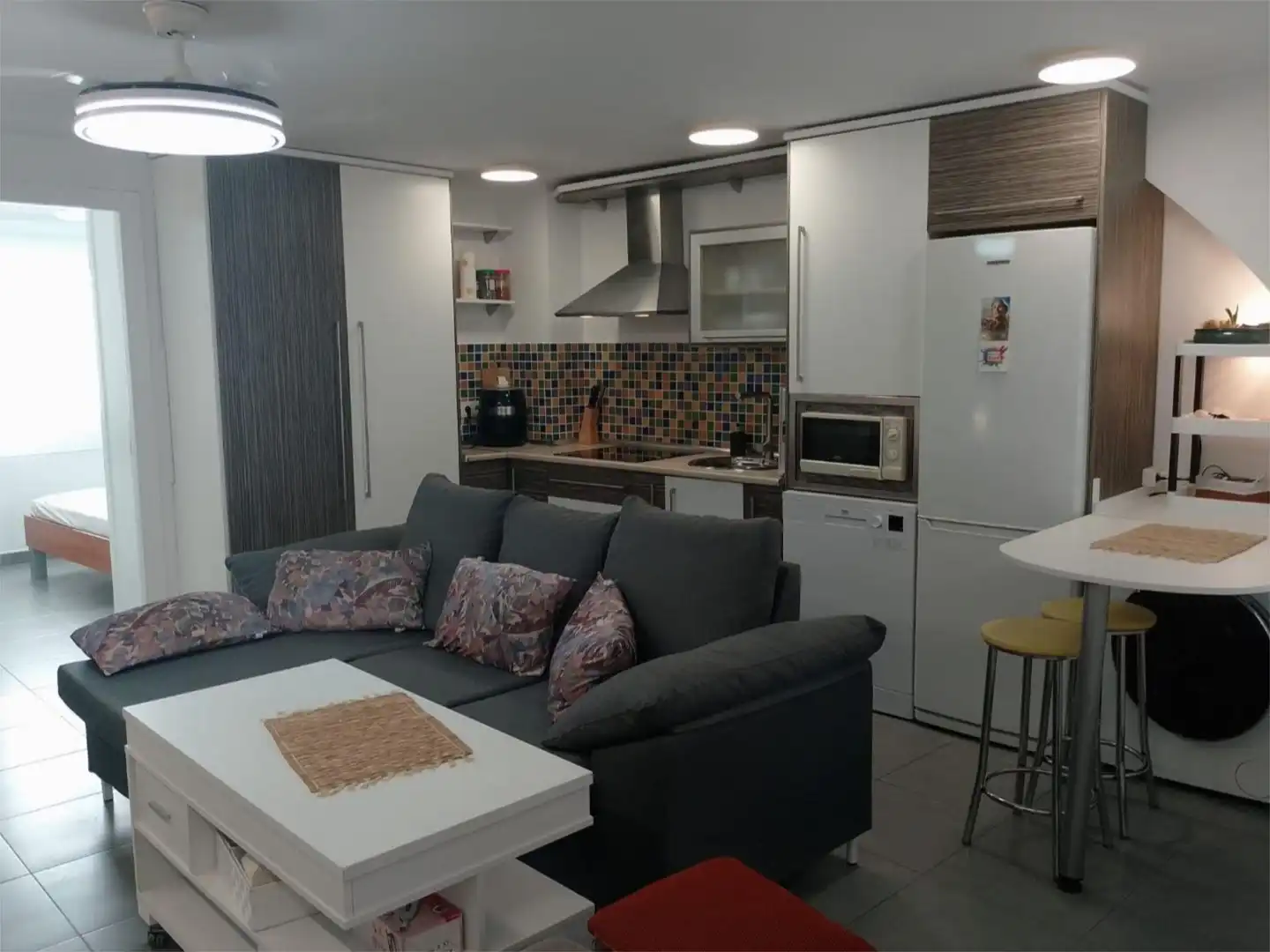 Cuina de Apartament de lloguer en Úbeda amb Aire condicionat, Calefacció i Moblat
