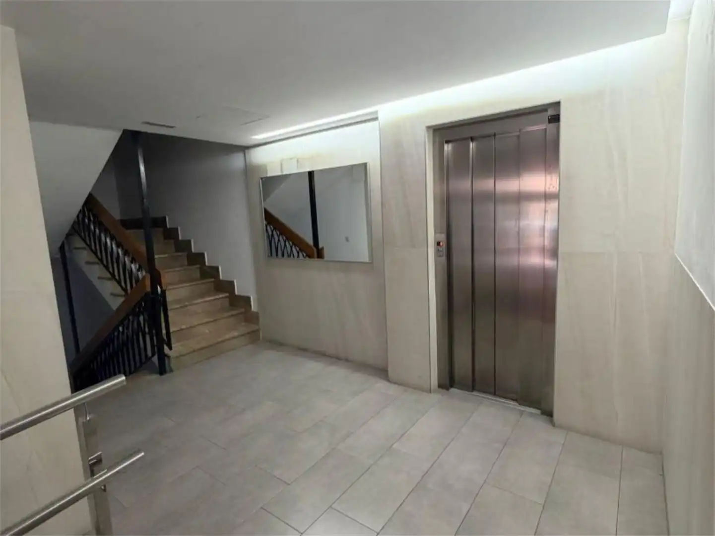 Flat for sale in Granada  with Air Conditioner, Heating and Private garden